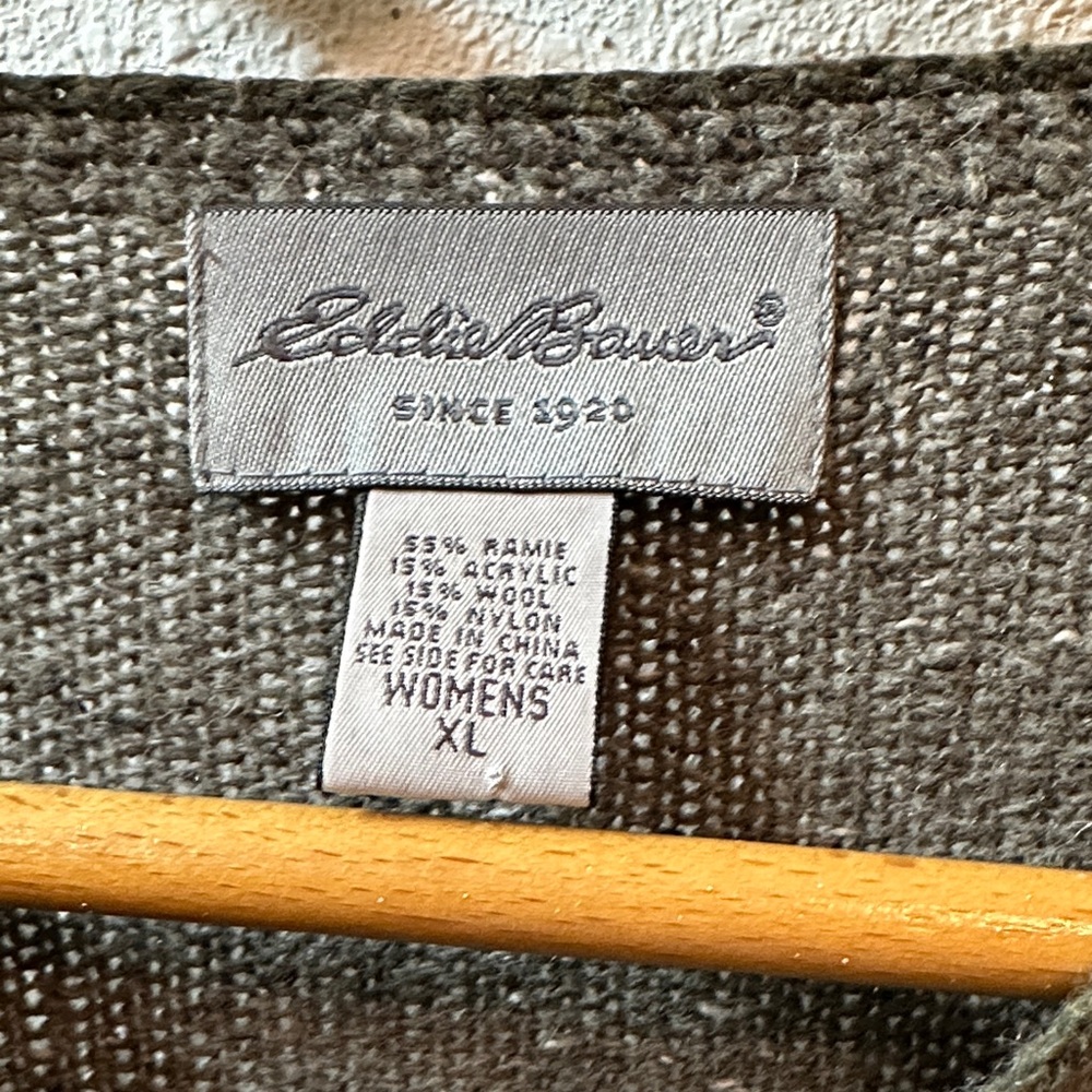 Eddie Bauer Wool blend Hand knit & embroidered full zip sweater Woman’s XL - Picture 4 of 12